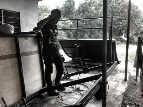 254856_4988603080883_1698105172_n