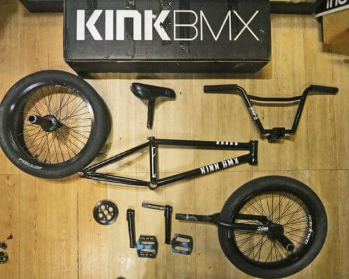 Read more about the article Saiful Ariff got a new frame from The Curb