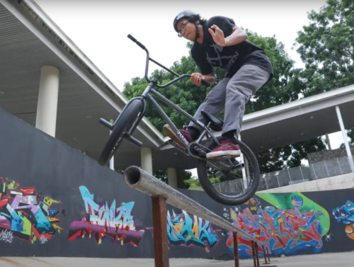 Read more about the article The Overview of Canon EOS R5 AND R6