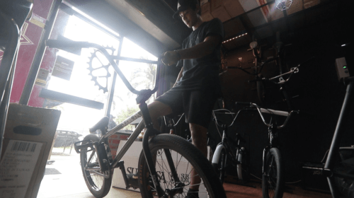 Read more about the article Syafiq got a new Subrosa Flight frame from The Curb!!!