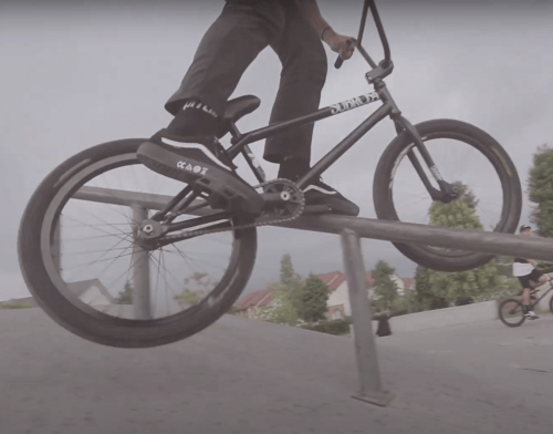 Read more about the article Vans X Cult wear test